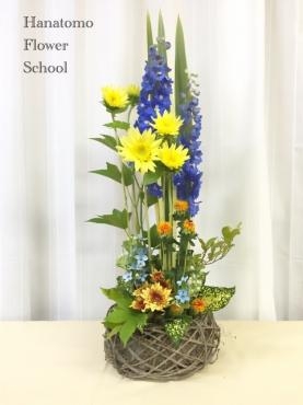 お花を楽しむコースはパラレルを生けました｜「花友生花店」　（神奈川県南足柄市の花キューピット加盟店 花屋）のブログ